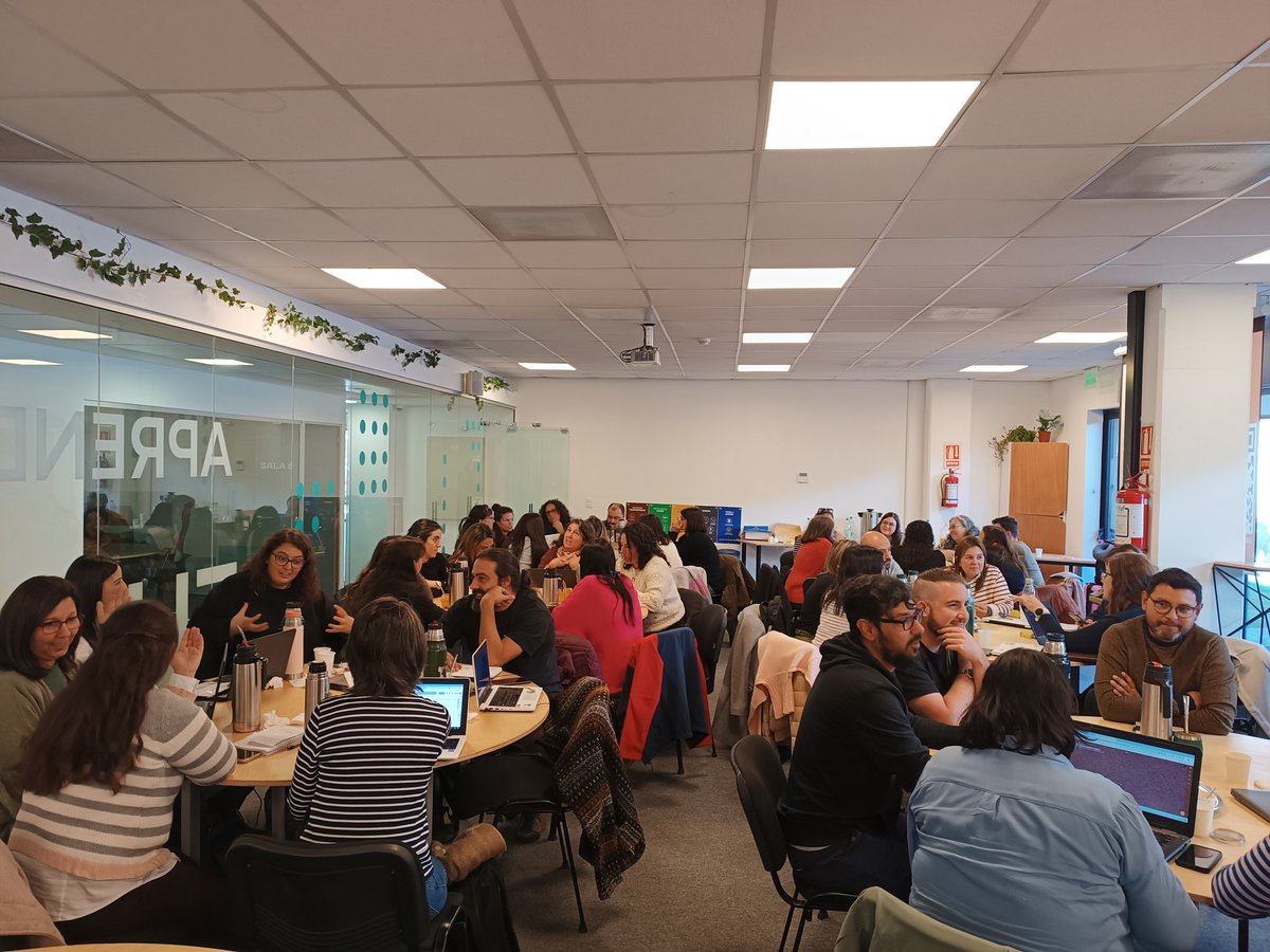 Sofía García Cabeza (@sofigarcia1983) on Twitter photo Reunión general de la Gerencia de Desarrollo Profesional Docente de <a href="/Ceibal_Uy/">Ceibal</a>
¡Qué bueno encontrarnos para construir en equipo!
<a href="/martinrebour/">Martín Rebour</a> <a href="/pablomar76/">Pablo Pagés</a> @nicoambrosi78 Reunión general de la Gerencia de Desarrollo Profesional Docente de <a href="/Ceibal_Uy/">Ceibal</a>
¡Qué bueno encontrarnos para construir en equipo!
<a href="/martinrebour/">Martín Rebour</a> <a href="/pablomar76/">Pablo Pagés</a> @nicoambrosi78