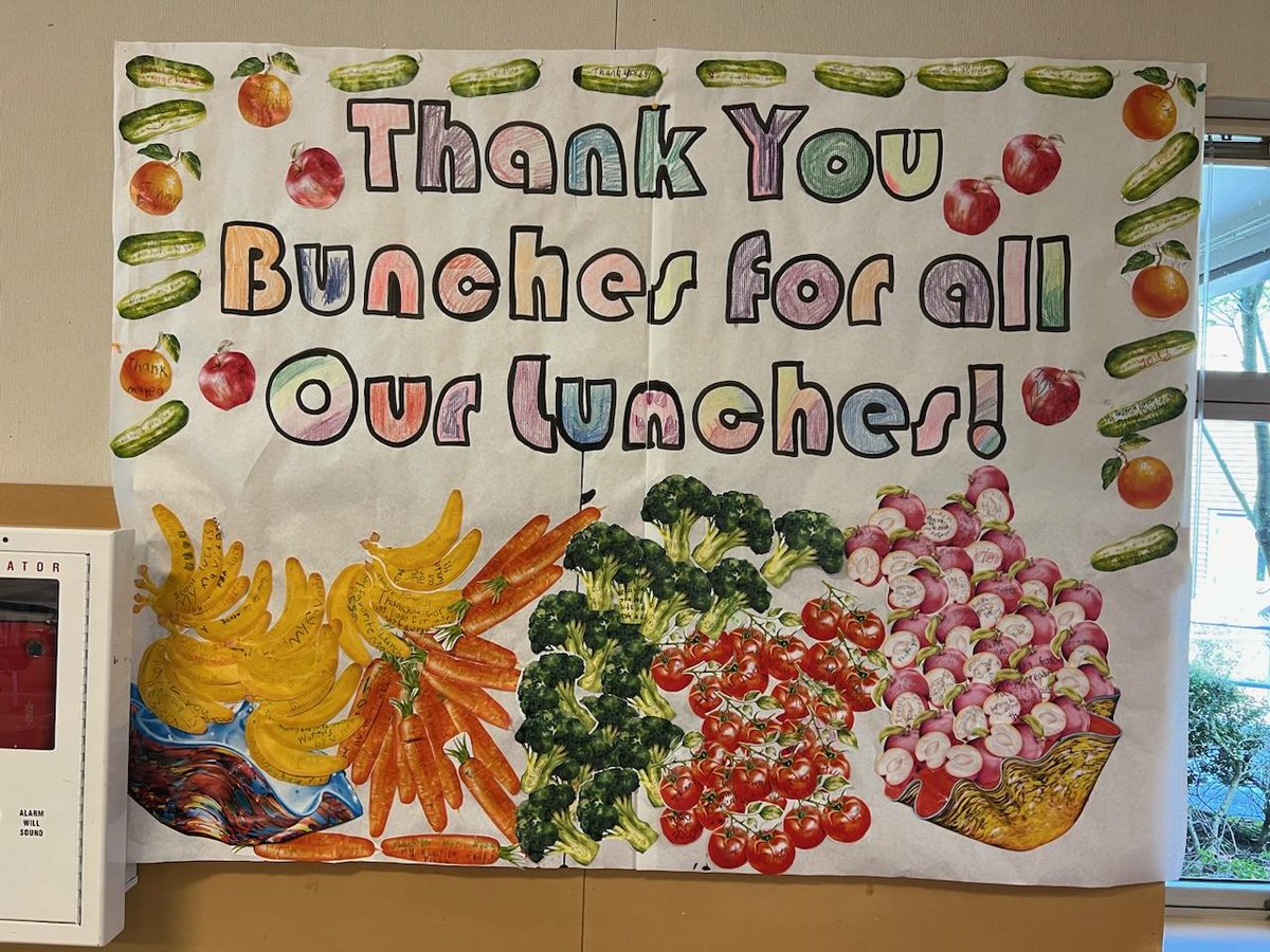 Today we showed our appreciation for our amazing Jefferson Elementary Lunch Heroes!

Thank you bunches for all our lunches (and breakfasts)!

#gochargers #community #togetherwearestronger #jeffersonpta

@EPS_JeffersonES @everettschools @EPS_Region2 @DrIanBSaltzman
@EverettPTSA