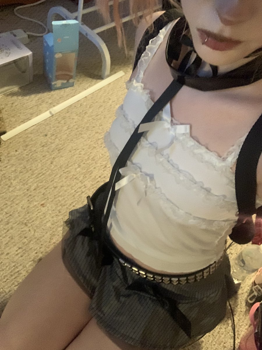 maychutv's tweet photo. fav skirt !!! fav belt !!! #maychu https://t.co/5yqRPZQNdQ