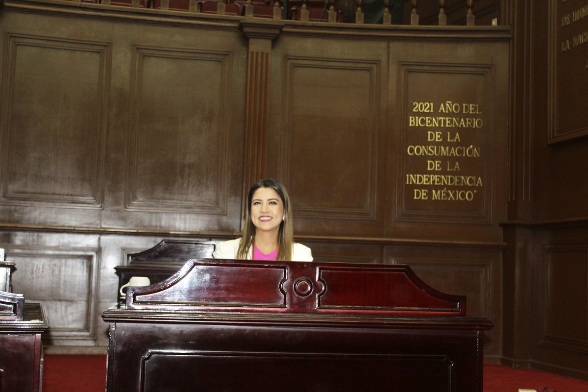 YanitziPalomo's tweet photo. La fracción parlamentaria del PRI en el @CongresoMich ratificamos nuestro compromiso con los michoacanos y lamentamos que no se haya podido sesionar por falta de quorum. En el PRI estamos de lado de la legalidad esperando pronto poder llevar a cabo la sesión. https://t.co/hlUMA8wb8s