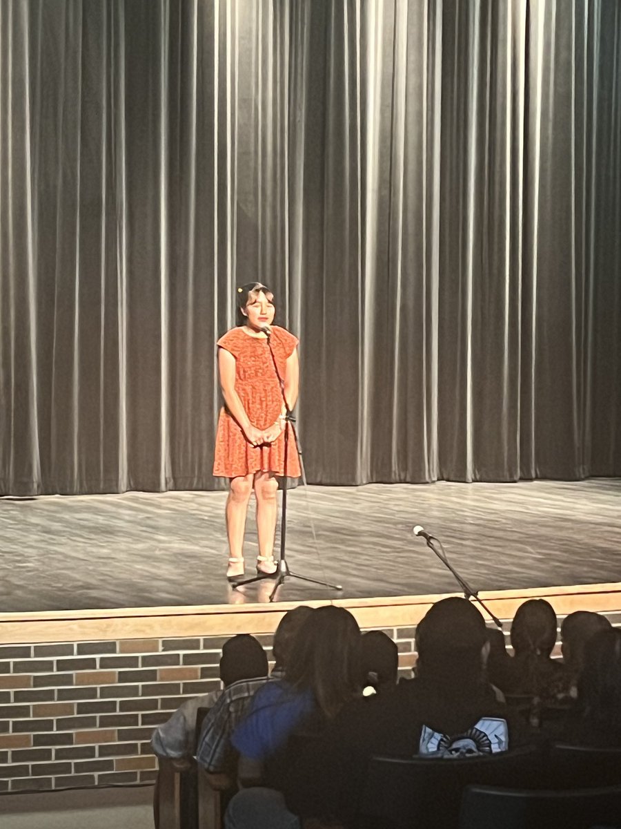 ThunderValleyK8's tweet photo. Families gathered to see their children perform in the talent show.  Big thanks to PTA, Ms. Orozco, Mr. Romig and Student Council for all their help.
@ThunderValleyK8  @CatrinaEstrada @gelwood878 @MatthewSRomig @SandraVazquezSV @SVVSDBissonette https://t.co/8v5zFYwZGF