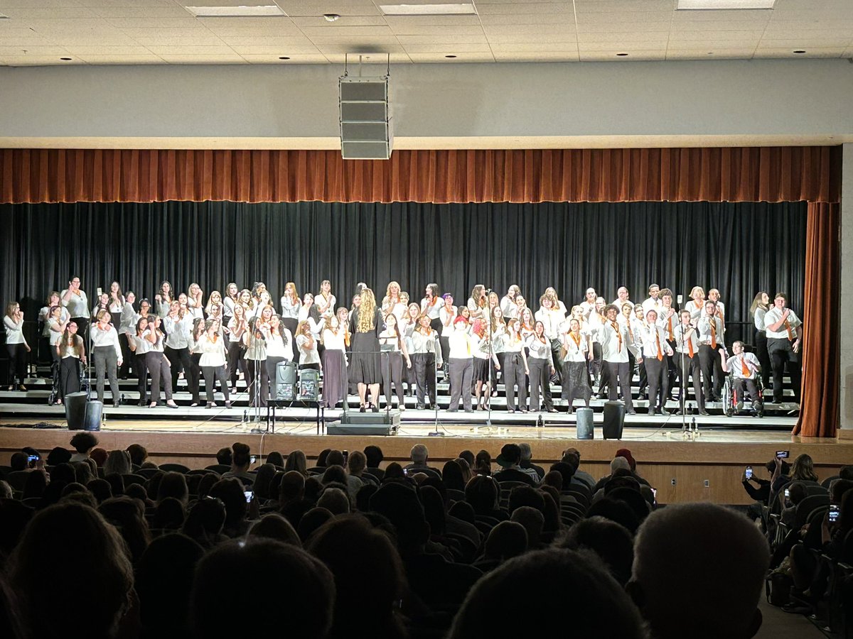 Beautiful music on this beautiful spring night! Congratulations to the senior chorus members! #kkidpride #kkidsthrive