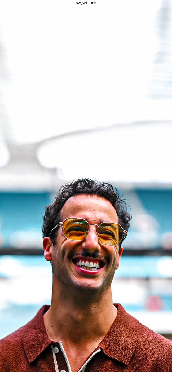 Do you actually realise how insane p4 for Daniel Ricciardo actually is ❤️
