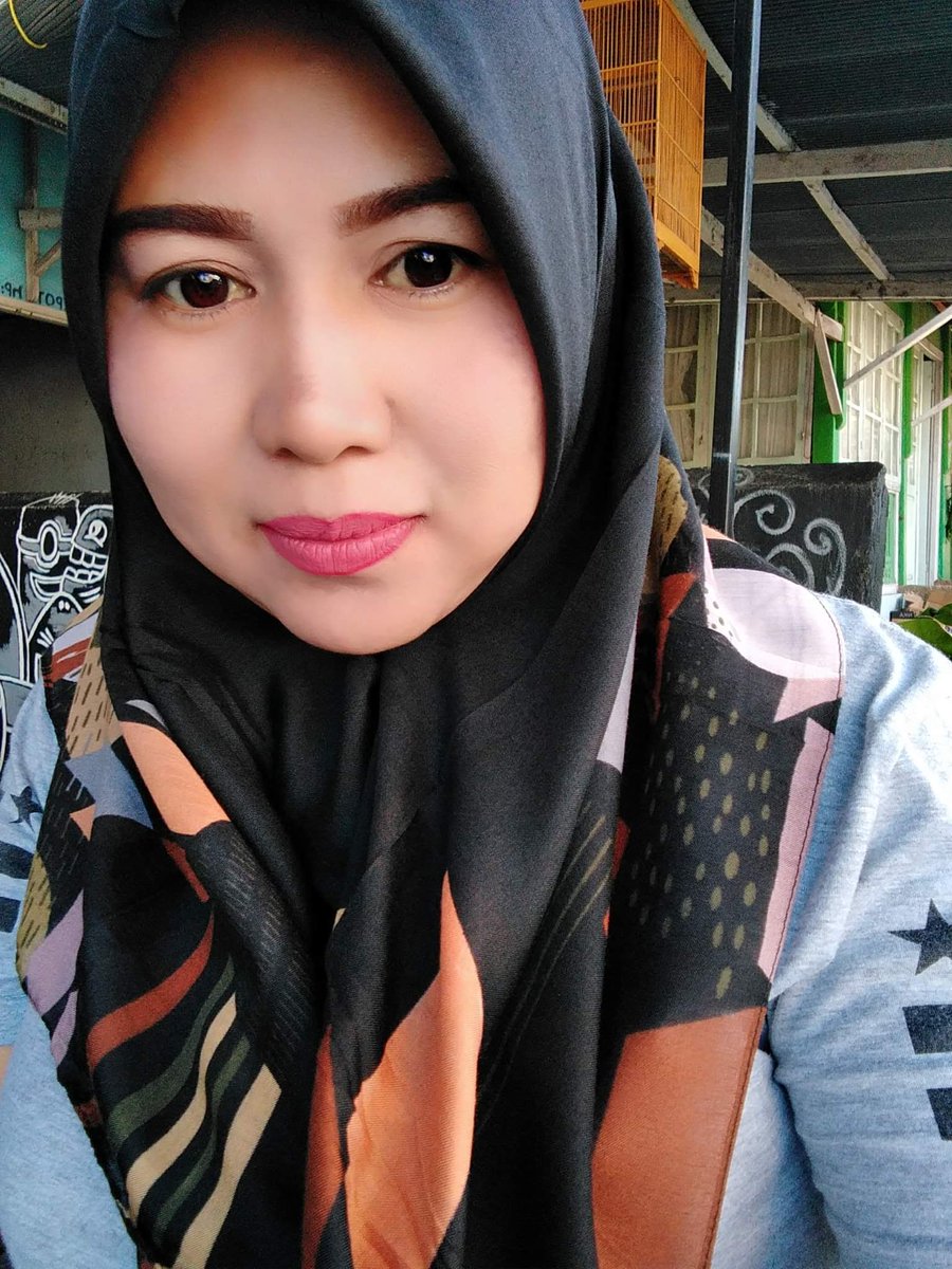 Klo dsni bunda selalu tertutup ya.. klo yg buka bukaan ada di grup pribadi bunda. Yg mau gabung chat wa atau tele bunda yg ada di profil bunda..