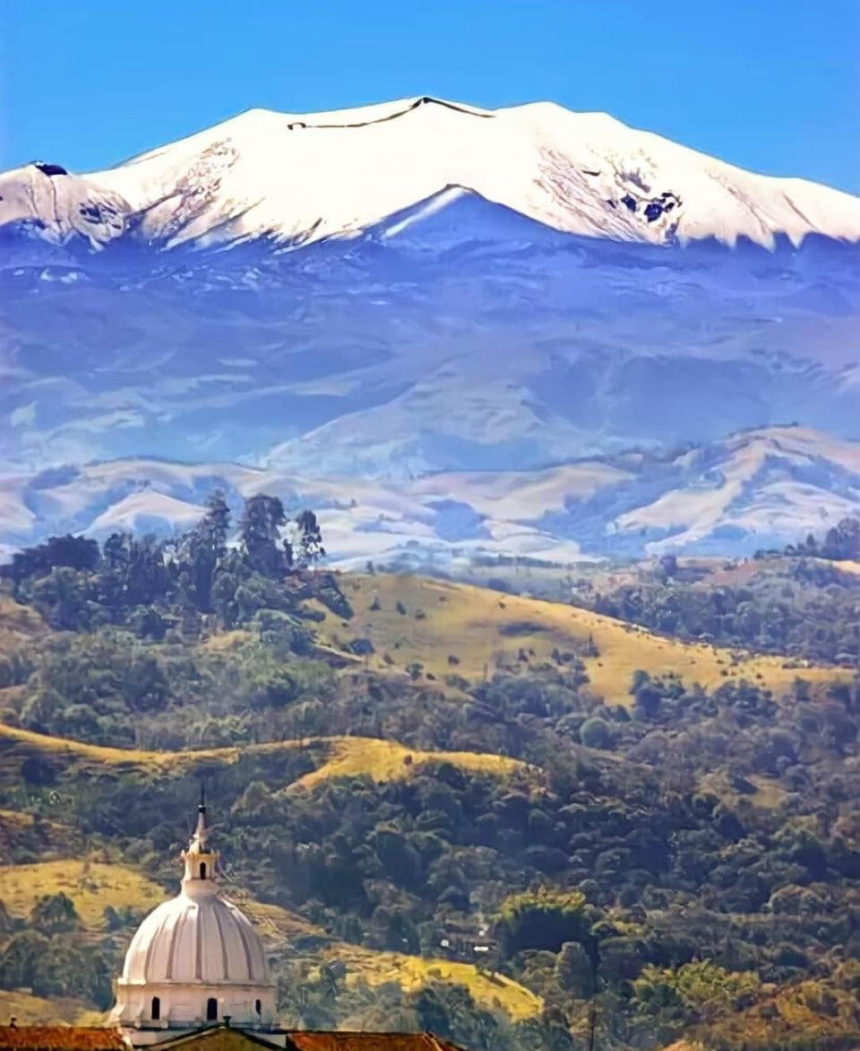 Alerta Naranja por actividad del Volcán Puracé que ha explotado unas 15 veces en los últimos 150 años. Cercano a Popayán y otras poblaciones del Caica.-

🌋