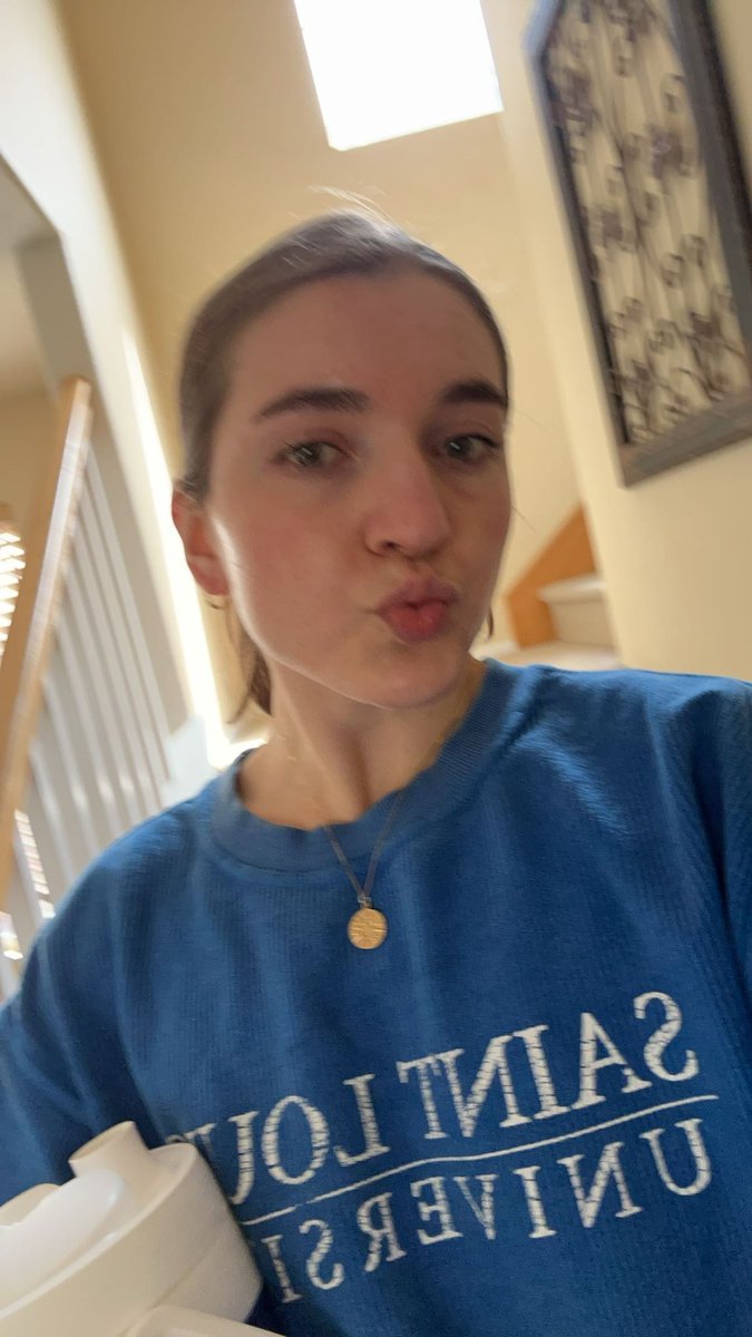 stephlambooo's tweet image. finished my finals !! gamer shall be gaming :p