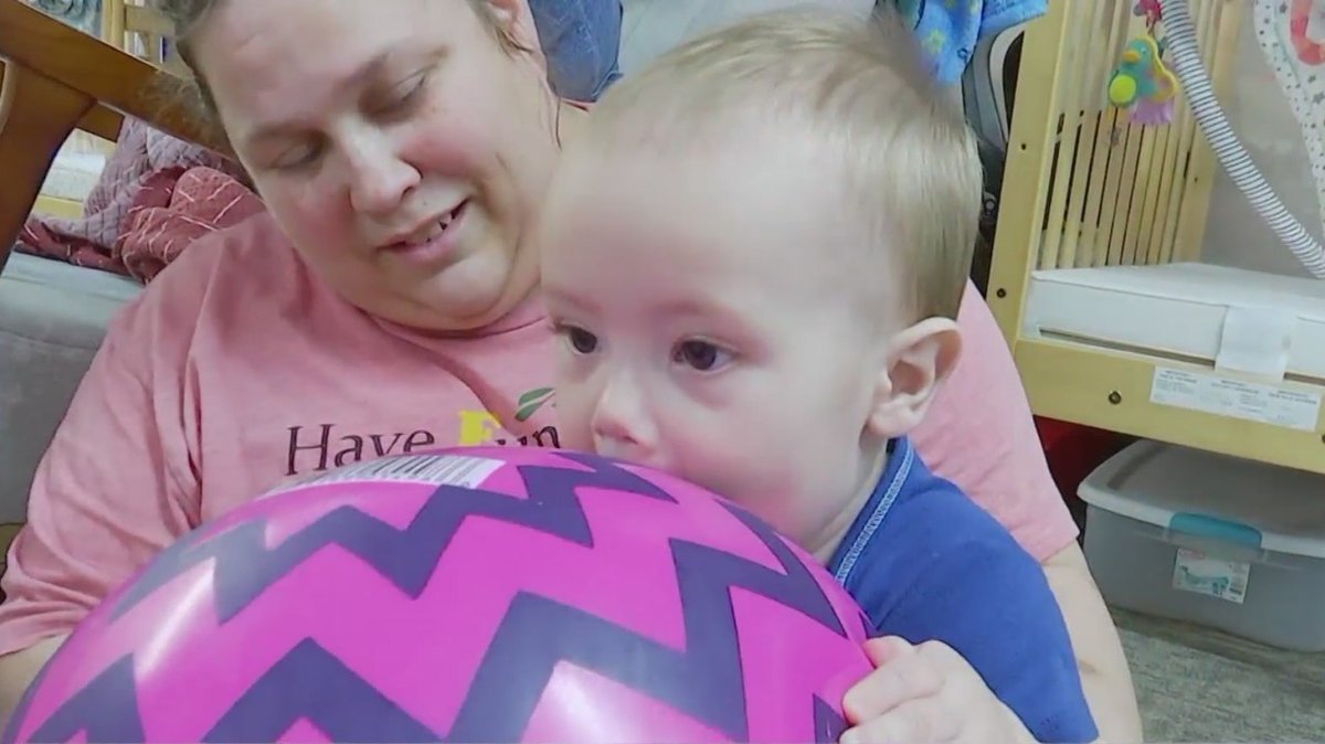 As many childcare centers across the state struggle financially, one center in the Kanawha County area, “Momma Bear’s” announced this week that it will close its doors on May 31 after struggling to stay afloat for months.
trib.al/Ed65pQh