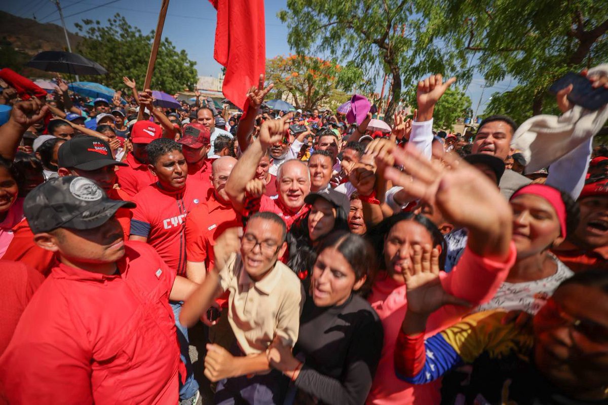 📸 En Fotos | Así se movilizó el pueblo de Sucre en rechazo a las sanciones y a los bloqueos impuestos por el gobierno de Estados Unidos. #VenezuelaCalorPatrio