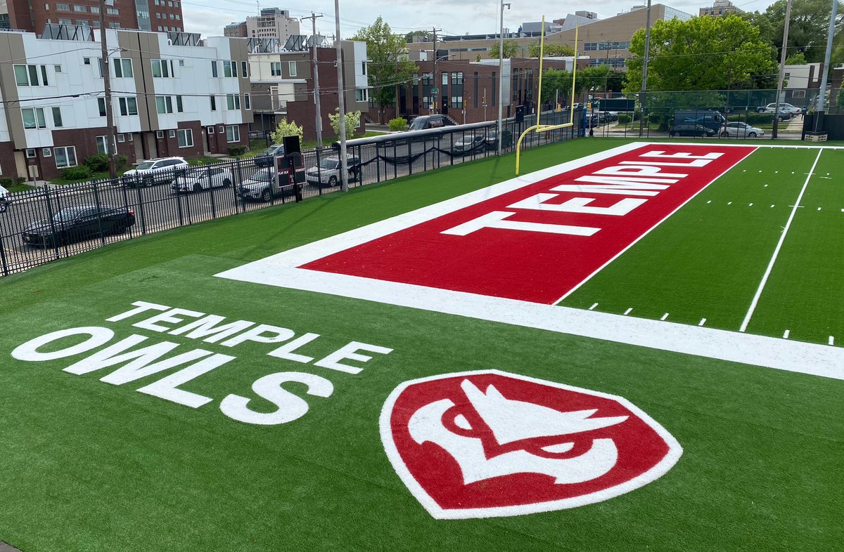 CoachScheier's tweet photo. Coming along NICELY!
That TURF is T.U.F.F.!!!
#FreshTurf #TempleTUFF https://t.co/RFH8opyfrc
