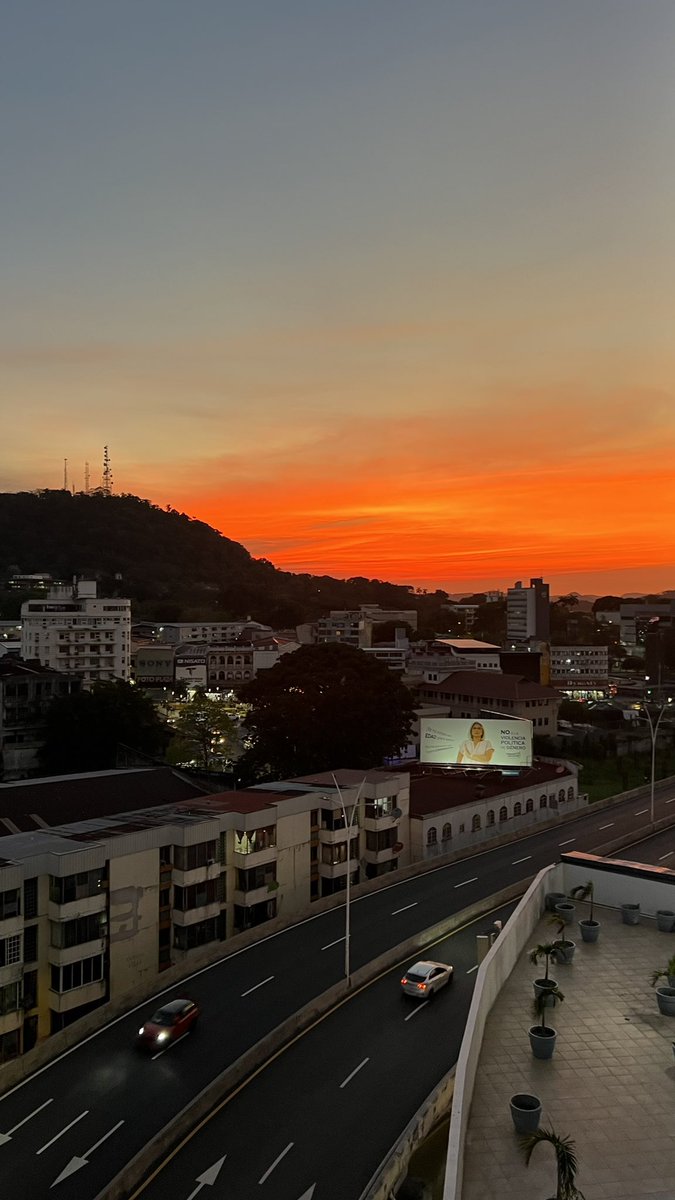 RicardoLombanaG's tweet photo. Desde el cielo también habrá señales. https://t.co/ltzC0N51Ao