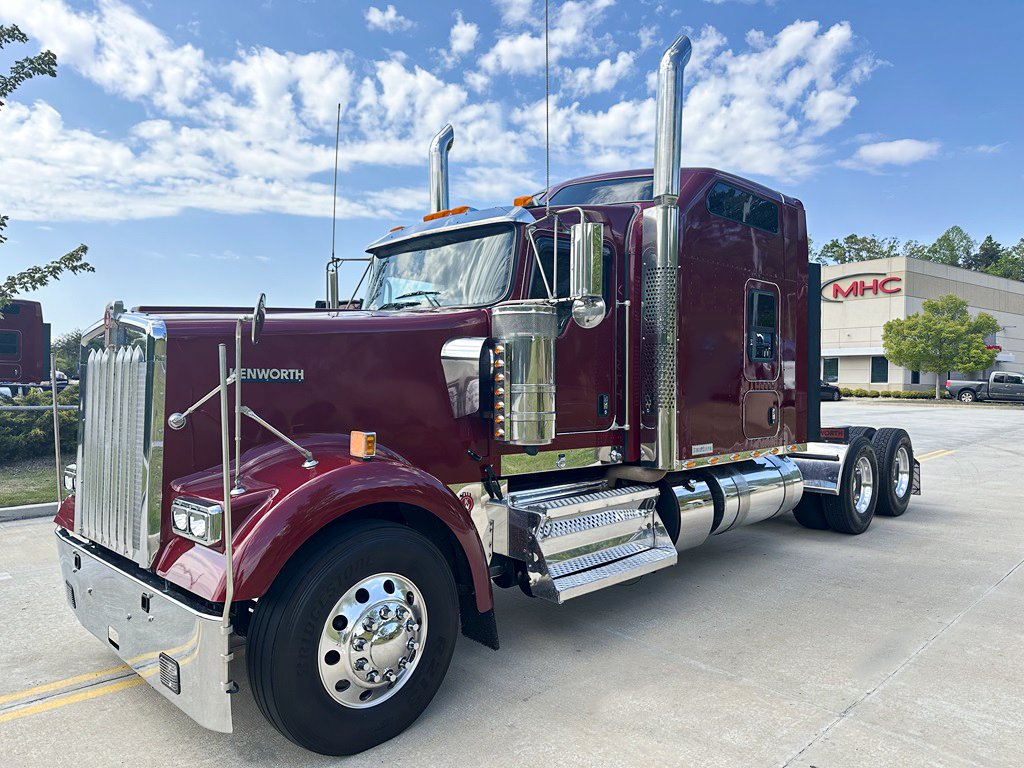 Check out this 2023 #Kenworth W900L. Equipped with a Cummins X15 engine, 10 speed ultra transmission & 86 inch raised roof sleeper. Find more details here >> bit.ly/3y3STjO