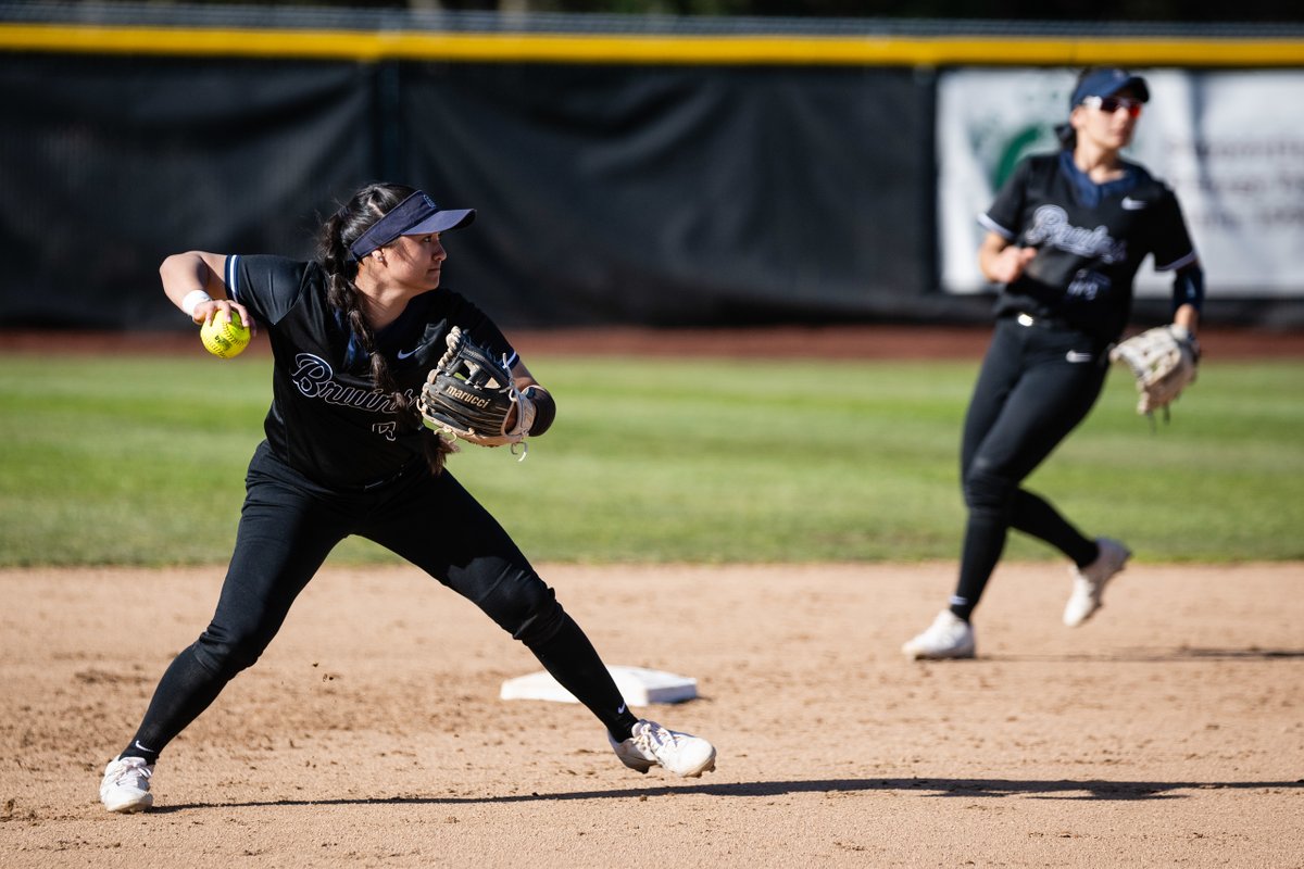 🥎 SB Recap: t.ly/t6-bX Bruins split their doubleheader against the Pios in a series with serious playoff implications. #BruinsStandTall | #ReadyFearlessStrong | #d3softball