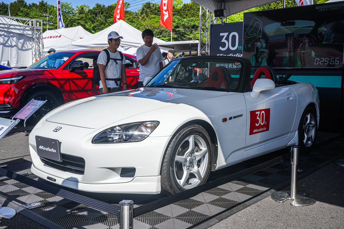 NintenGT's tweet image. 1999 HONDA S2000 Modulo Ver.（AP1）
ボディーカラーは&quot;グランプリホワイト（NH565）&quot;
#Honda
#modulo
#modulo30th
