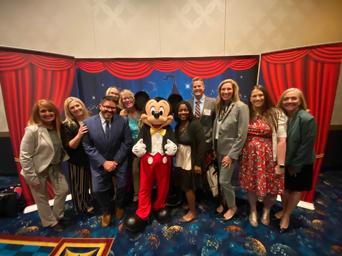 Leslie Garrison tweet media