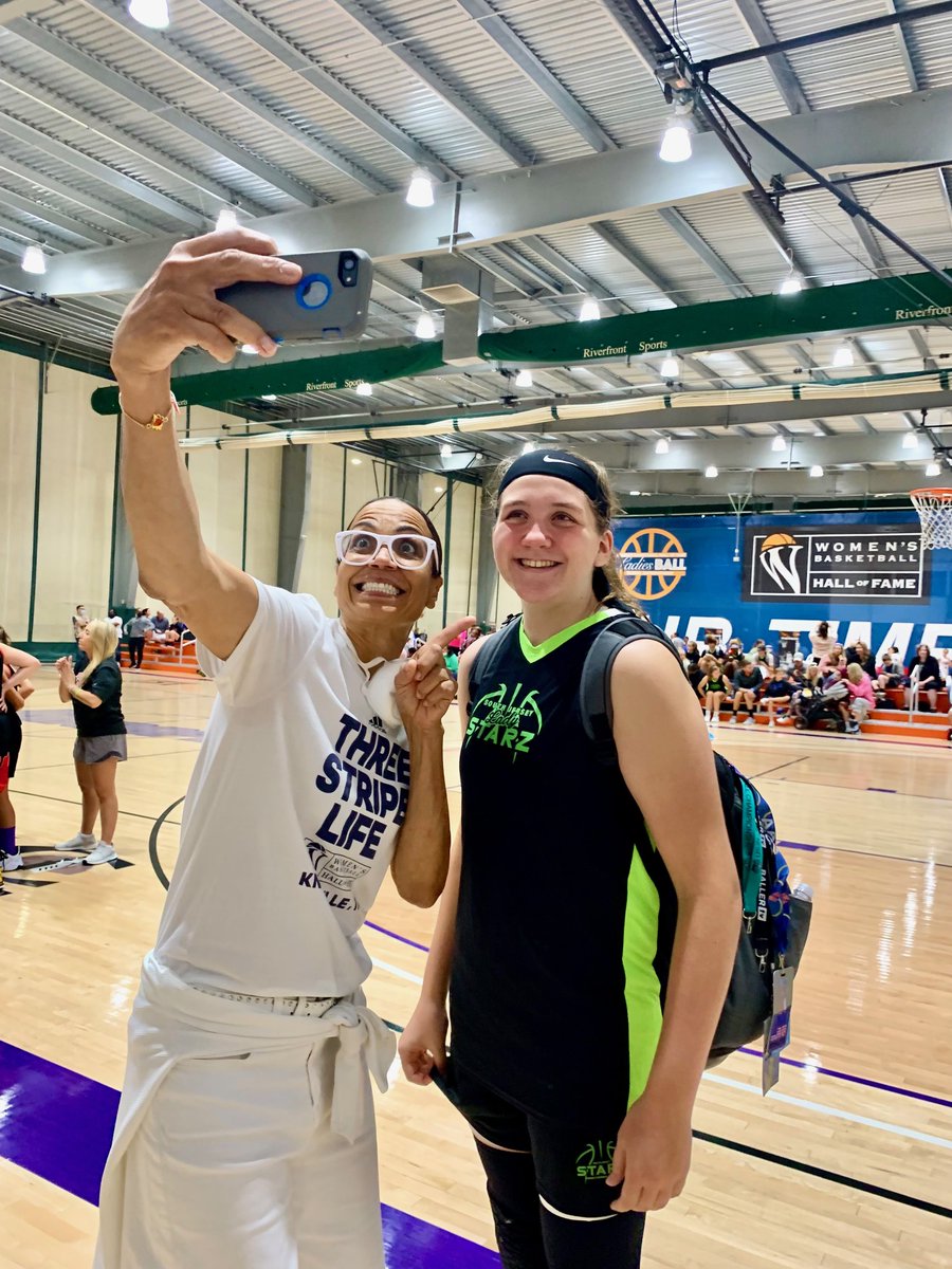 Oh Yeah!!! Looking at the future for the #ReturnofTheLadyKats!!!! Big O was already bigger than me in 8th grade and a baller!! Keep up the good work <a href="/CoachBrooksUK/">Kenny Brooks</a> and <a href="/KentuckyWBB/">Kentucky Women’s Basketball</a>  💙🤍💪🏀