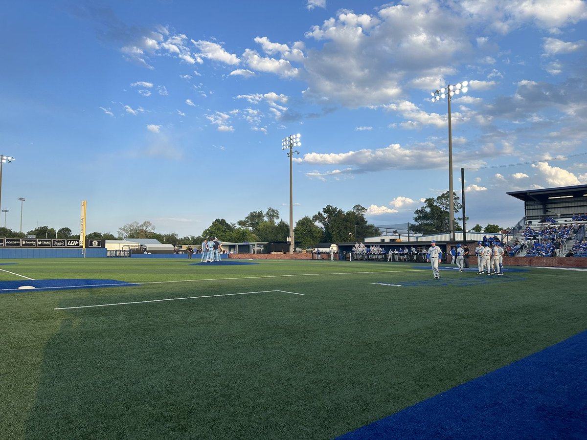 Mandeville gets the bases loaded but Diego Corrales shuts them down with two strikeouts in the first for Barbe. Highlights tonight at 10 on @KPLC7Sports