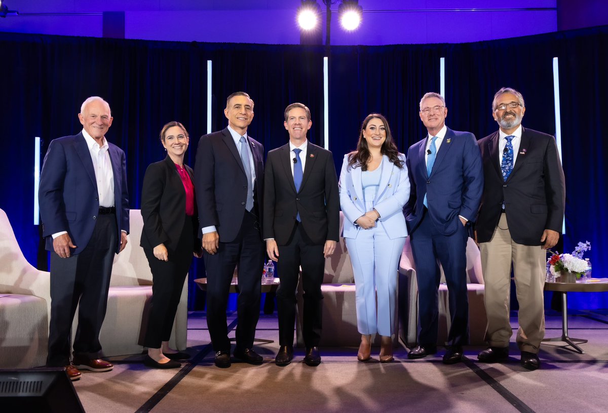 Thank you to our attendees, sponsors, and respected Congressmembers for participating in the Chamber’s 2024 Congressional Luncheon. 🙌🏼 We appreciate your engagement in a healthy discourse on issues and policies aimed at making San Diego the best place to live and work. #DCinSD