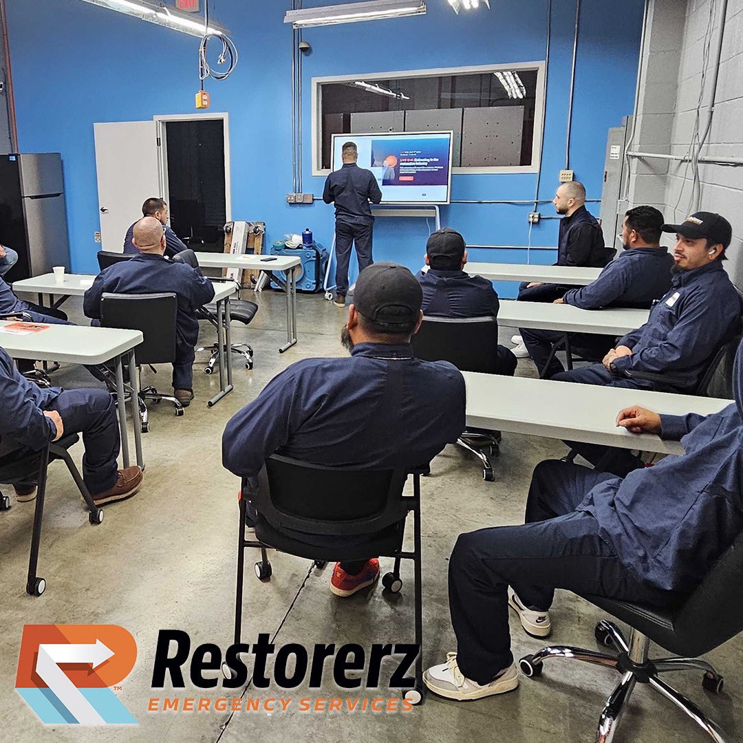 Always training so that we're ready to live up to our slogan #TheresNoDamageWeCantManage!
#Water #Fire #Mold 24/7 with our #EmergencyServices to all of the #LosAngeles & #OrangeCounty area! All insurance companies approved. Call when you need help! 833-265-3004