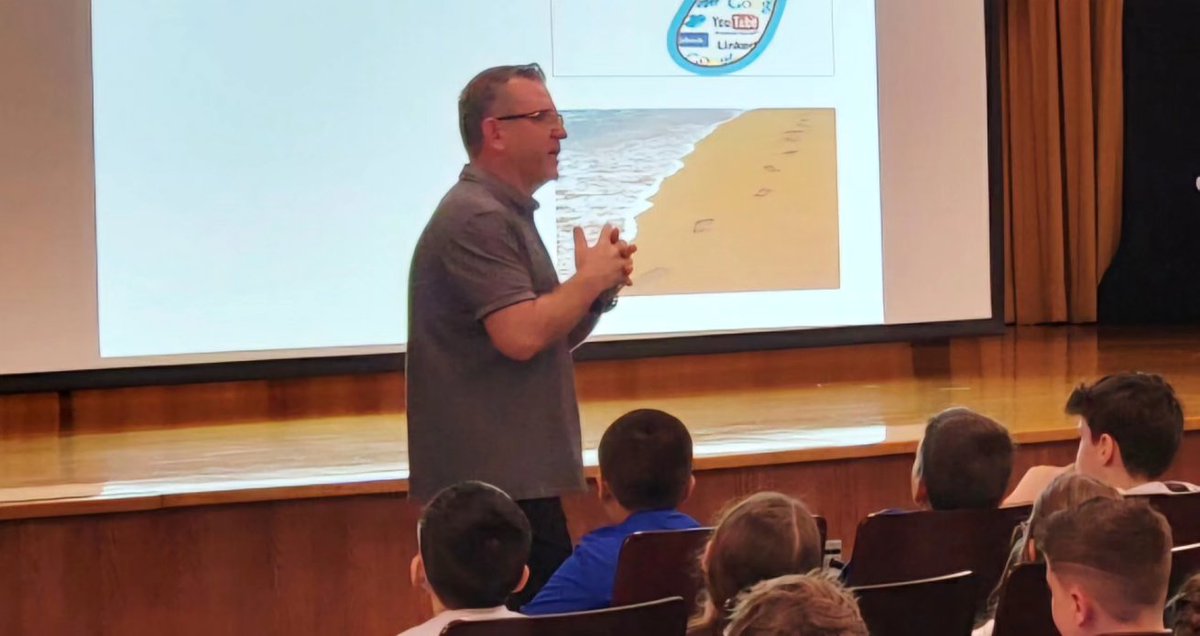 Had a fantastic time at PS 36 this morning, discussing #CyberBullying and #DigitalCitizenship #InternetSafety with the 3rd, 4th, and 5th graders.

Remember: #ThinkBeforeYouClick, be mindful of your #DigitalFootprints, and #HWcheckyourfollowers.