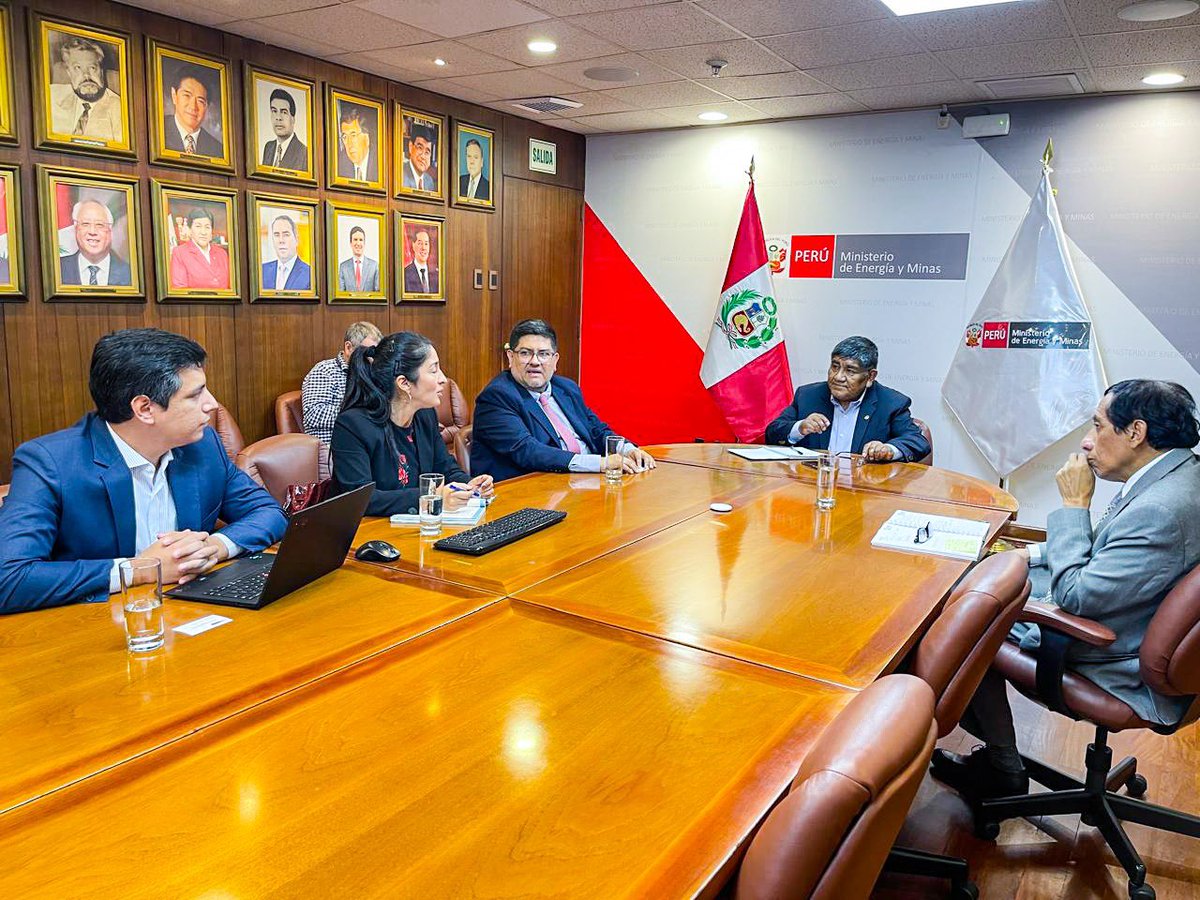 Ministerio de Energía y Minas tweet media