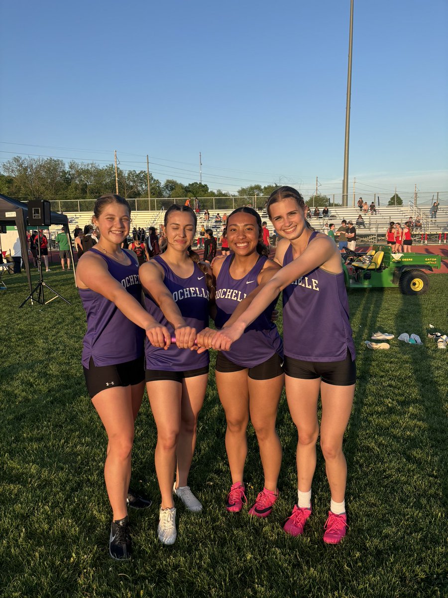 LadyHubs_Track's tweet photo. The JV 4x4 are conference champions 🥇 https://t.co/dHvo77cTrc