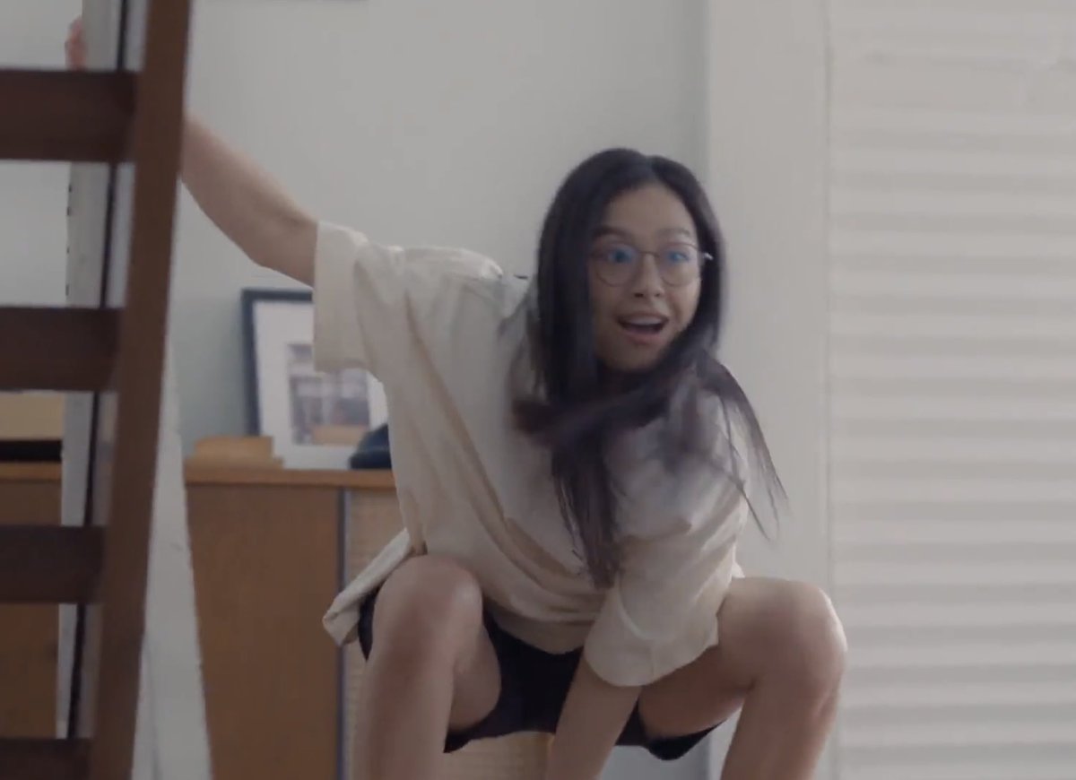 milksm0le's tweet photo. Girlie got too excited to see her girlfriend she turned into spiderman 🕷️

#23point5EP9 https://t.co/W5KueEyQjp
