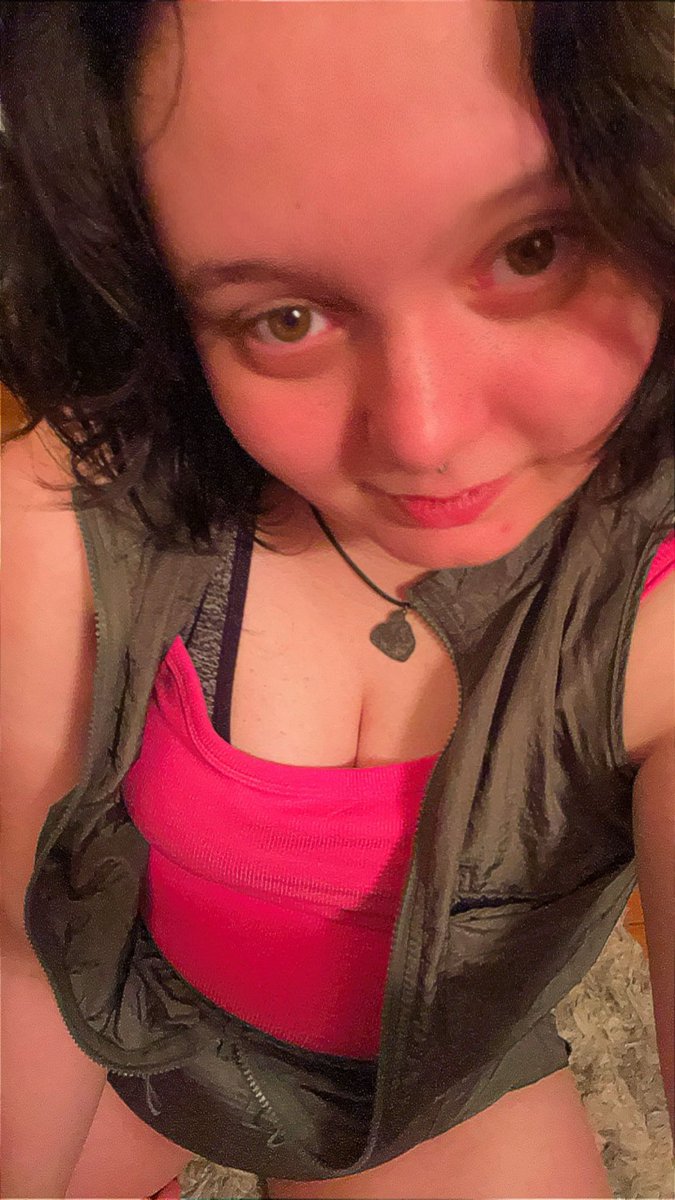 samxoffline's tweet photo. some pictures post drag show <3 https://t.co/5Bg0g4djaD