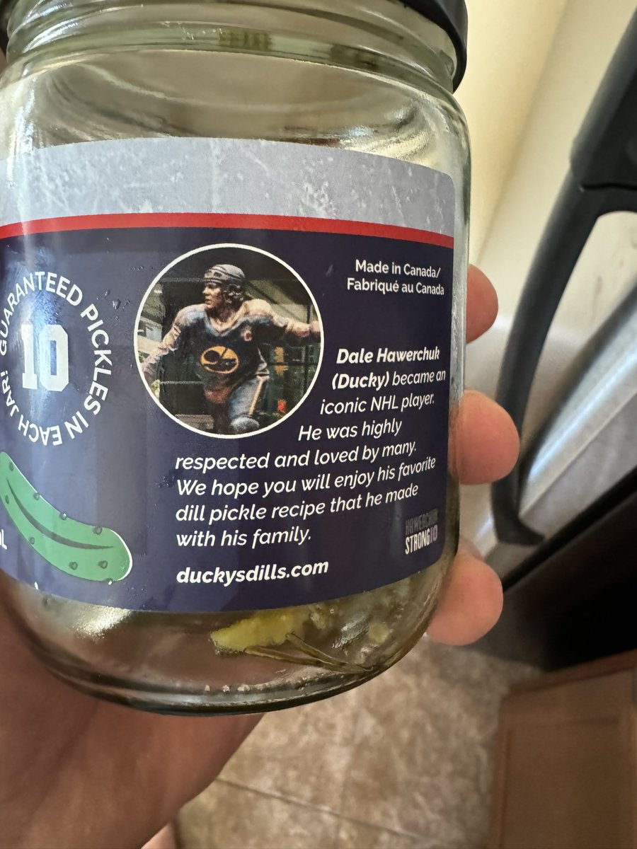 commie22's tweet photo. Folks..I never do this..full disclosure I wasn’t asked to do this nor am I getting anything..but these things are so good you gotta try em. Dale Hawerchuk family recipe @DuckysDills …incredible…only in Winnipeg & TO areas for now..I should have taken a pic before I opened bottle because they didn’t last long.