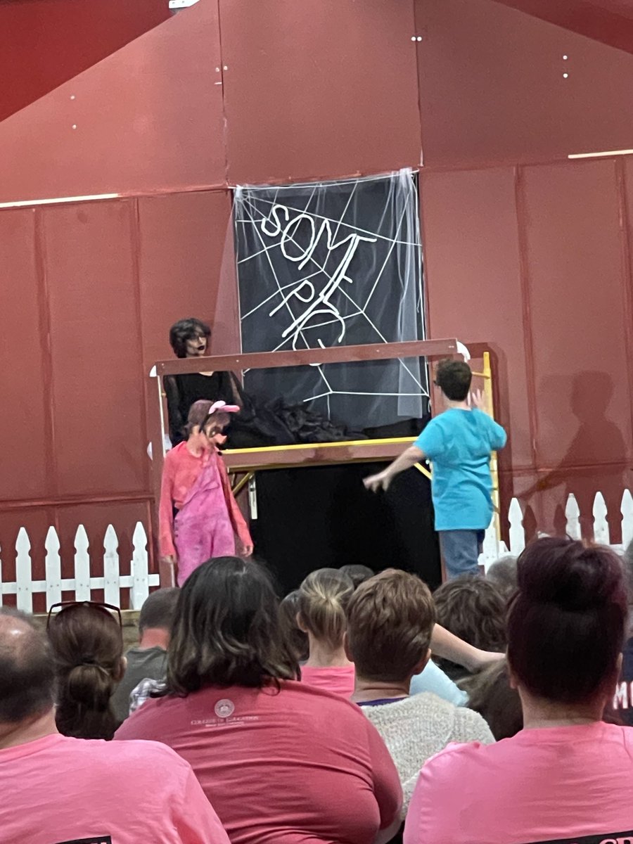 ECNPrincipal's tweet photo. Charlotte’s Web at East Coloma-Nelson School! https://t.co/qI4f1oTU6r