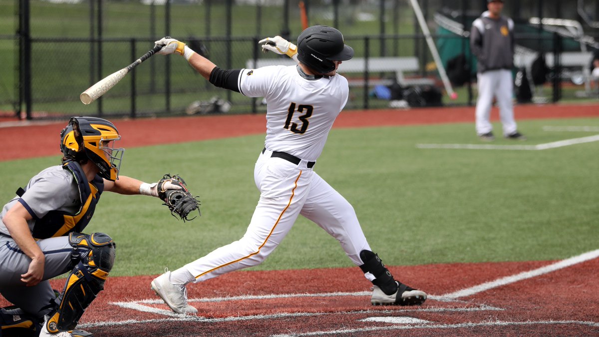 Bryce Novak became the <a href="/MIACathletics/">MIAC</a> all-time career hits record holder as <a href="/GustieBaseball/">Gustavus Baseball</a> split a non-conference twin bill at Carleton

Recap: gogusties.com/news/2024/5/3/…

#GoGusties | #d3baseball