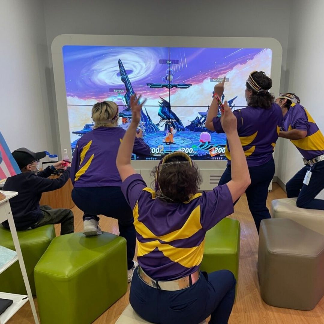 🚀 Captain Starlight became a shining light for Ari. “Captain Starlight & the Starlight Express Room are the only things that make the hospital enjoyable, and without them this whole experience would have been virtually unbearable for Ari” says Ari's mum Maria.