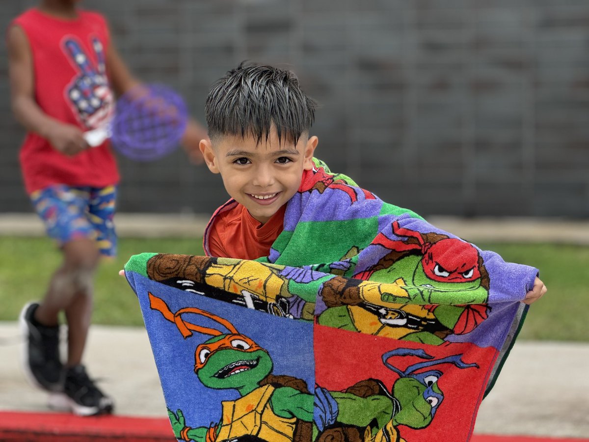 Splash Day is the best day! Perfect weather for bubbles, chalk, and running through sprinklers!