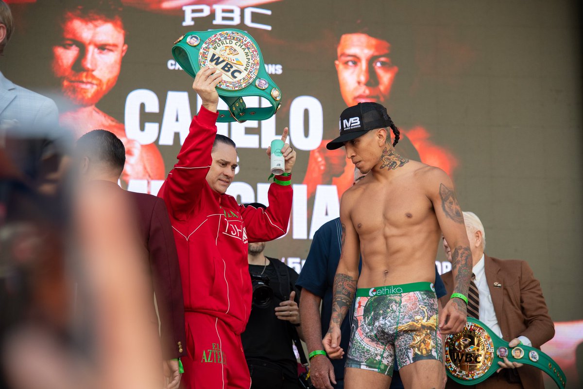 Boxer_Barrios's tweet photo. Tomorrow 🔥 #AndStill #210Shit https://t.co/CR7qtgHNQH