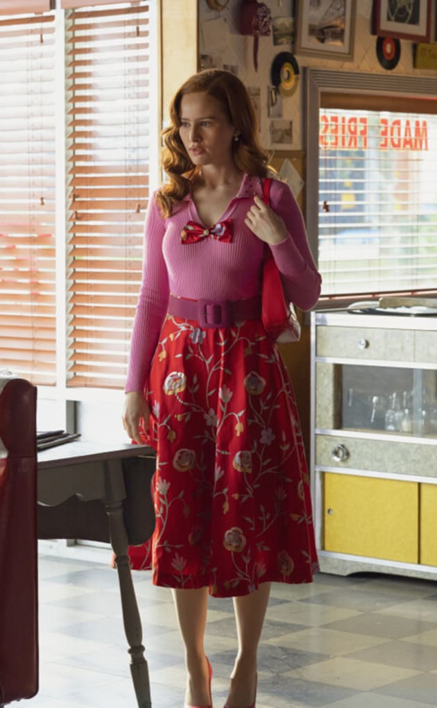 ShrewdStyle's tweet image. 💋|| I would absolutely love to write a 1950s AU storyline for Amber. So much potential for stories to explore with that time period, plus imagine this version of Amber. So precious and beautiful. 

She's perfect! 😍😍😍