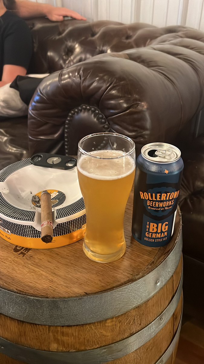 jbeims's tweet photo. @BenRogers enjoying a Big German at at Ember Cigar Co. in Hillsboro! https://t.co/HCPRaQAJ07