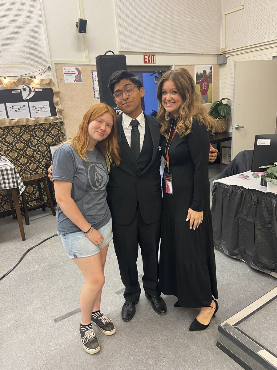 star_choirs's tweet photo. North Star Choirs hosted its annual Coffee House Festival last night at which audiences heard from 30+ student performers! https://t.co/zDmXF3YIoL