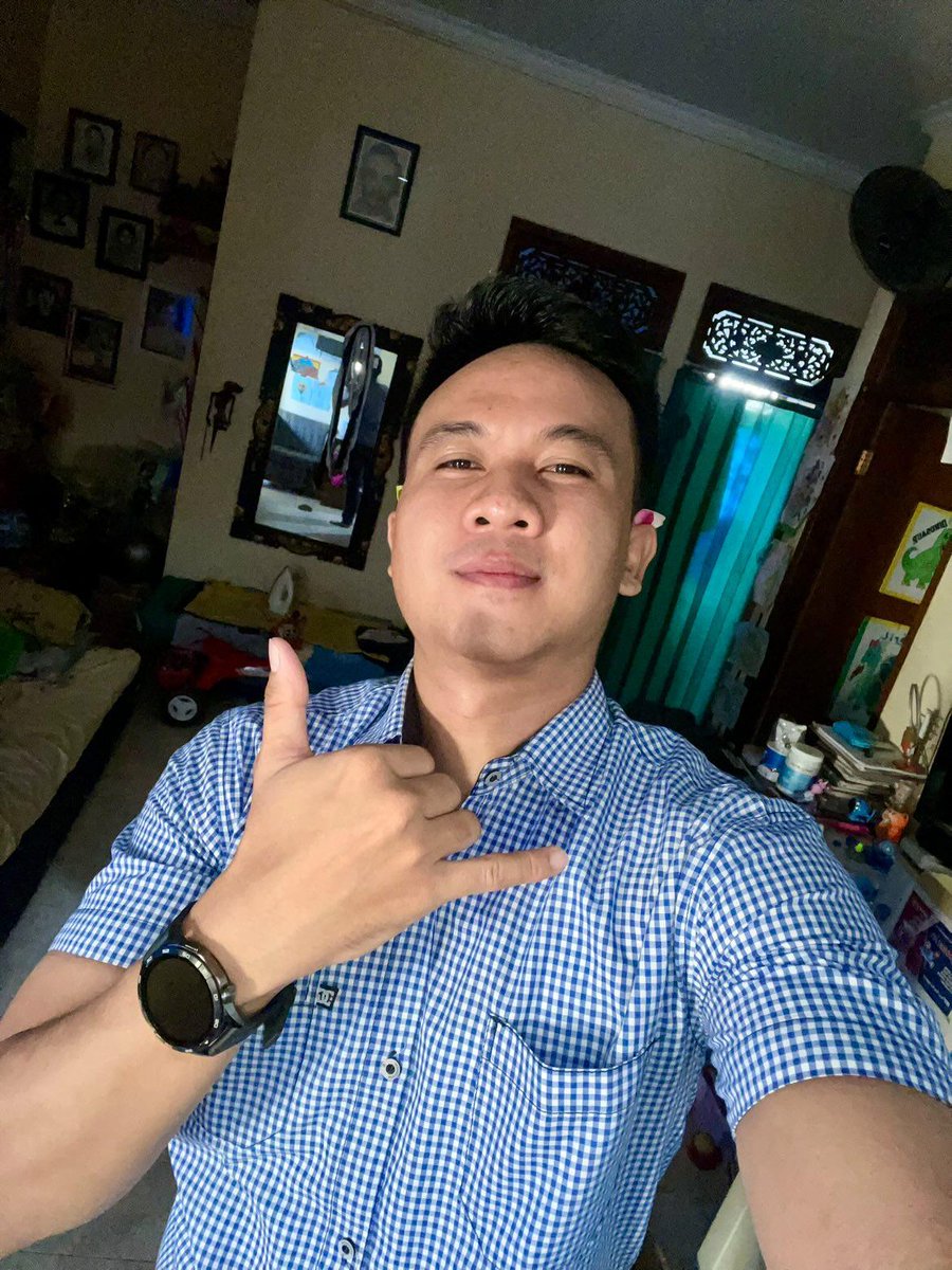 JayaAarnata's tweet photo. Happy weekend 🍻, ada yang mau ikut? https://t.co/2waRuCkT7O