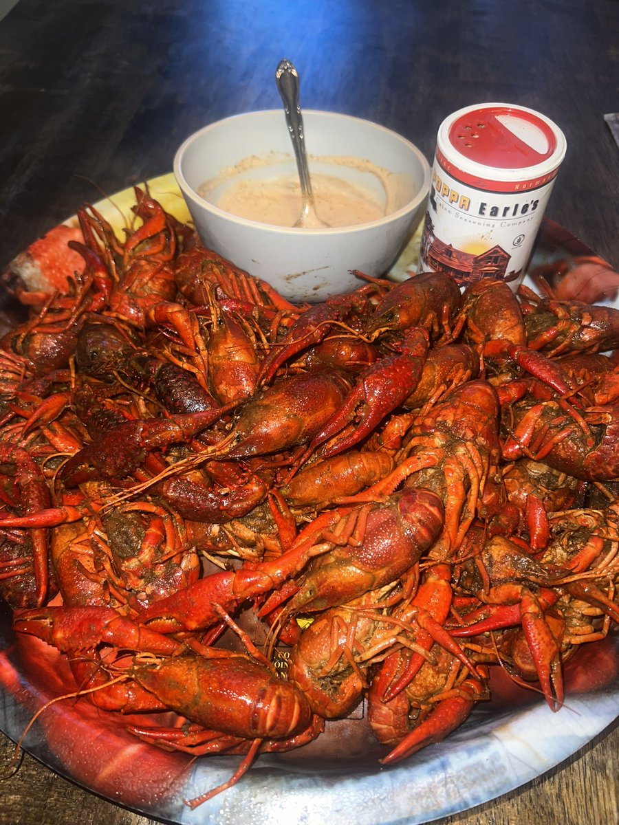 Oh yeah… 🙌🏽
#CrawfishBoil #PoppaEarles