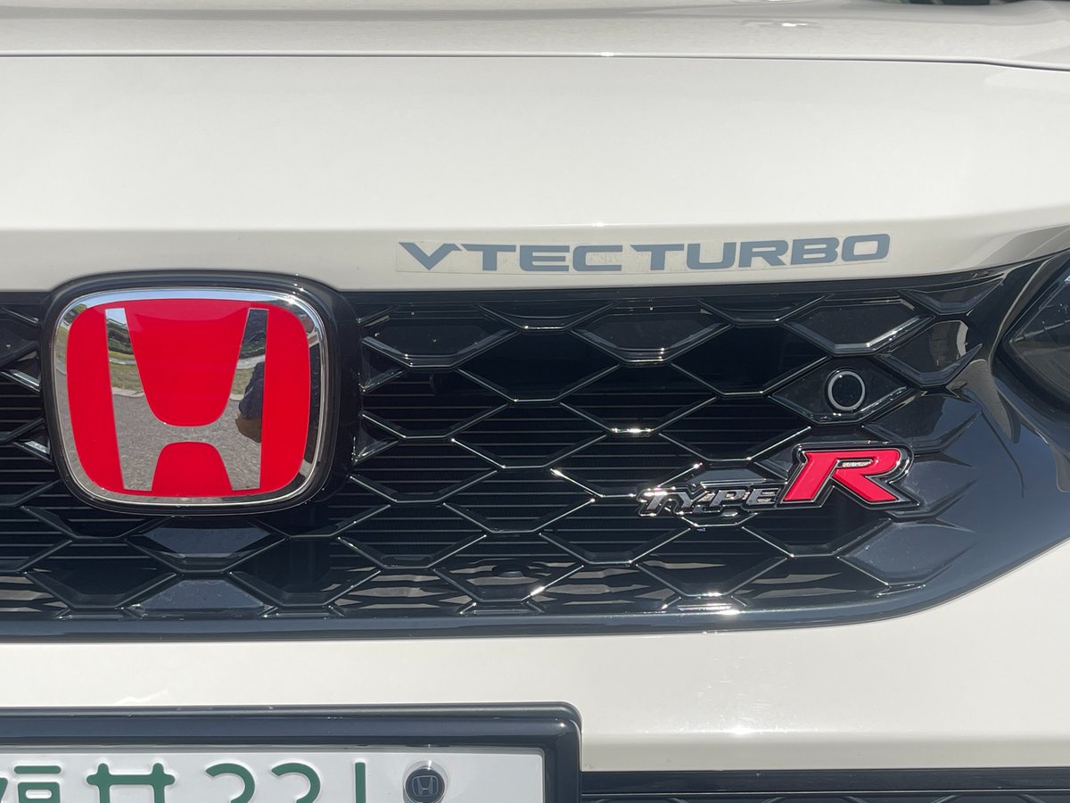 おはようございます！😀
「VTEC TURBO」貼ってみました！
#VTEC
#FL5