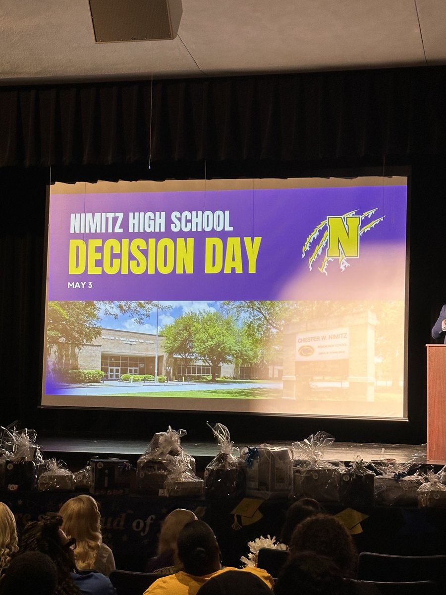 Angela McGee tweet media