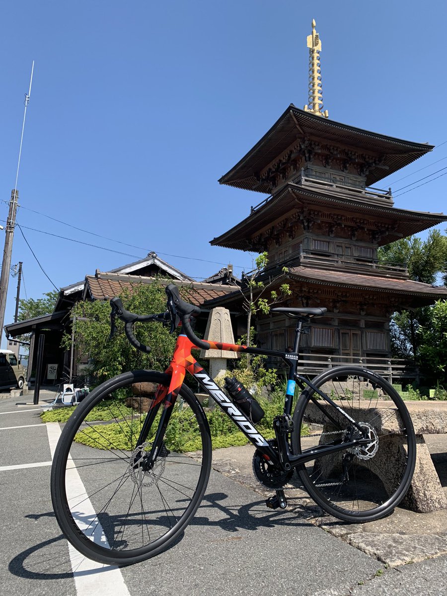masayuki_ninja's tweet photo. 法華口駅に到着✌️😁エネルギーチャージの為、おにぎりを頂きまーす👍 https://t.co/OEN9RSmYkw
