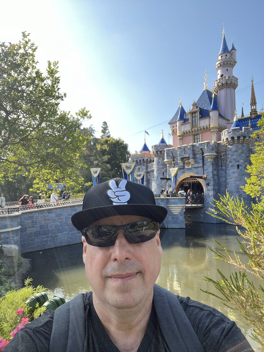 MrTrip1et tweet media