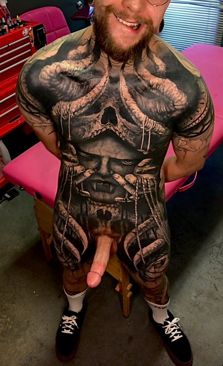 Take my socks off with your teeth before big bro leave his load in your ass, boy..
If I’ve ever gotten you hard do me a favor and retweet my pink cock. 

onlyfans.com/twinleaftattoo