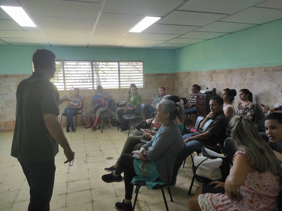 Fue un espacio para debatir colectivamente sobre las principales acciones que se realizan para el fortalecimiento de los procesos universitarios, sociales y productivos desde la gestión de la ciencia, la innovación y el conocimiento.

#SomosUnahCuba #UniversidadCubana