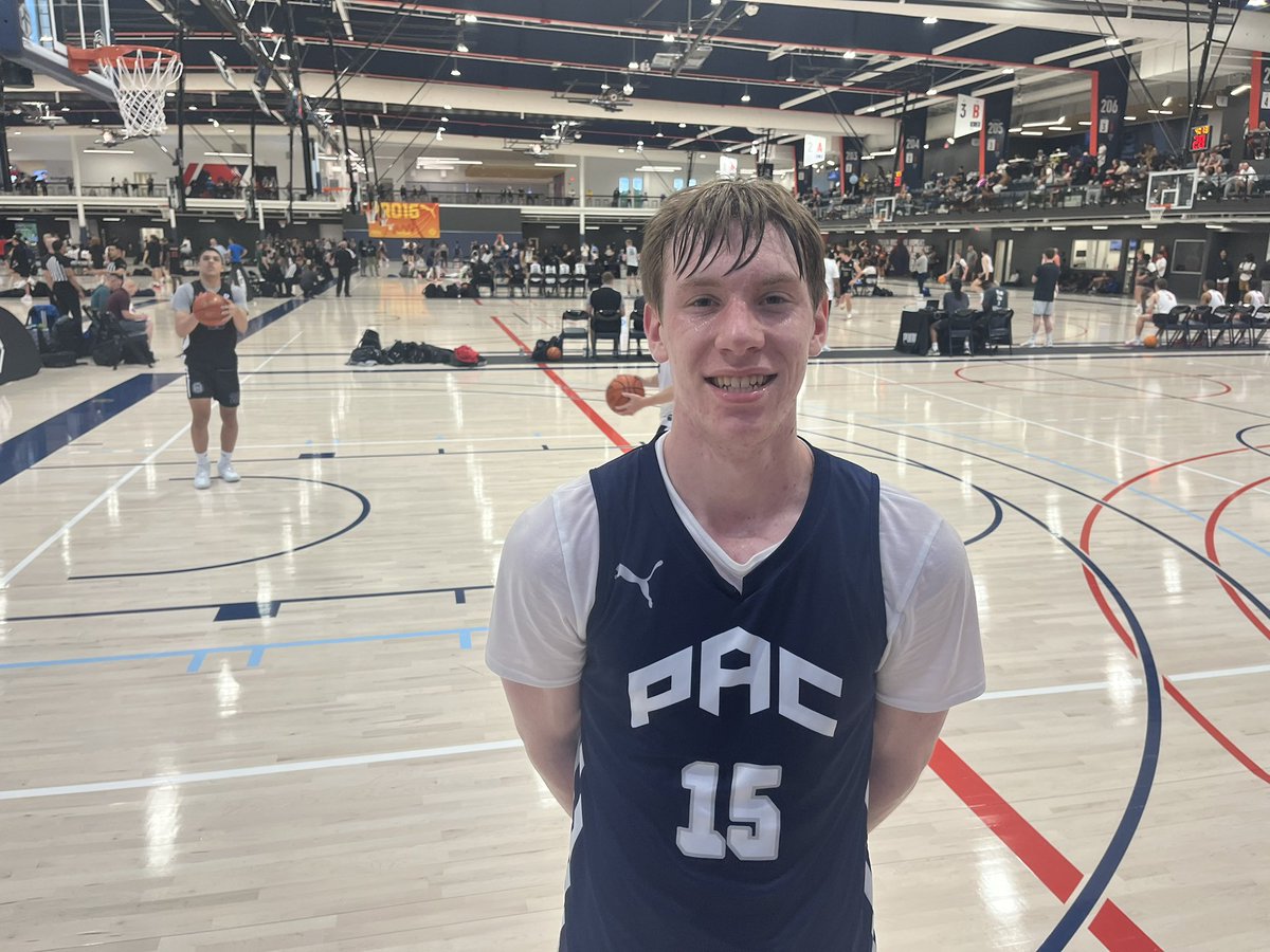 I was impressed with Jadon Sautter as well this evening. At 6’6, he plays with a super high motor and is a force on the offensive glass. Sautter stretches the floor nicely with his 3 ball and has a competitive edge to his game.