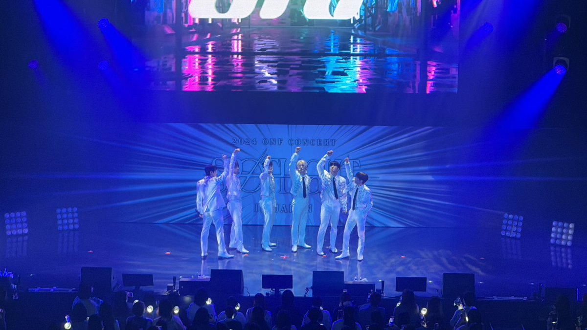 hemussi0803's tweet photo. 그래도 제일 보고싶었던 봐서 다행이었습니다. 온앤오프 최고에요!다이수키!

#온앤오프 #ONF #オネノプ #spot_light https://t.co/H9HJYhP6lI