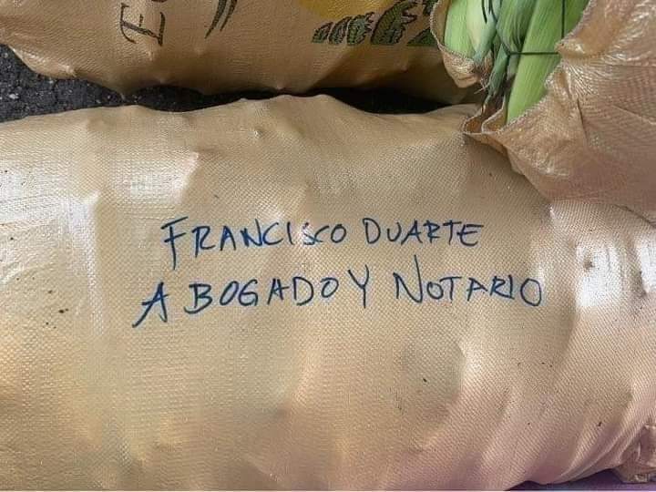 Estudien para que cuando se den los elotes digan,apartenle un costal al abogado🤭🤭