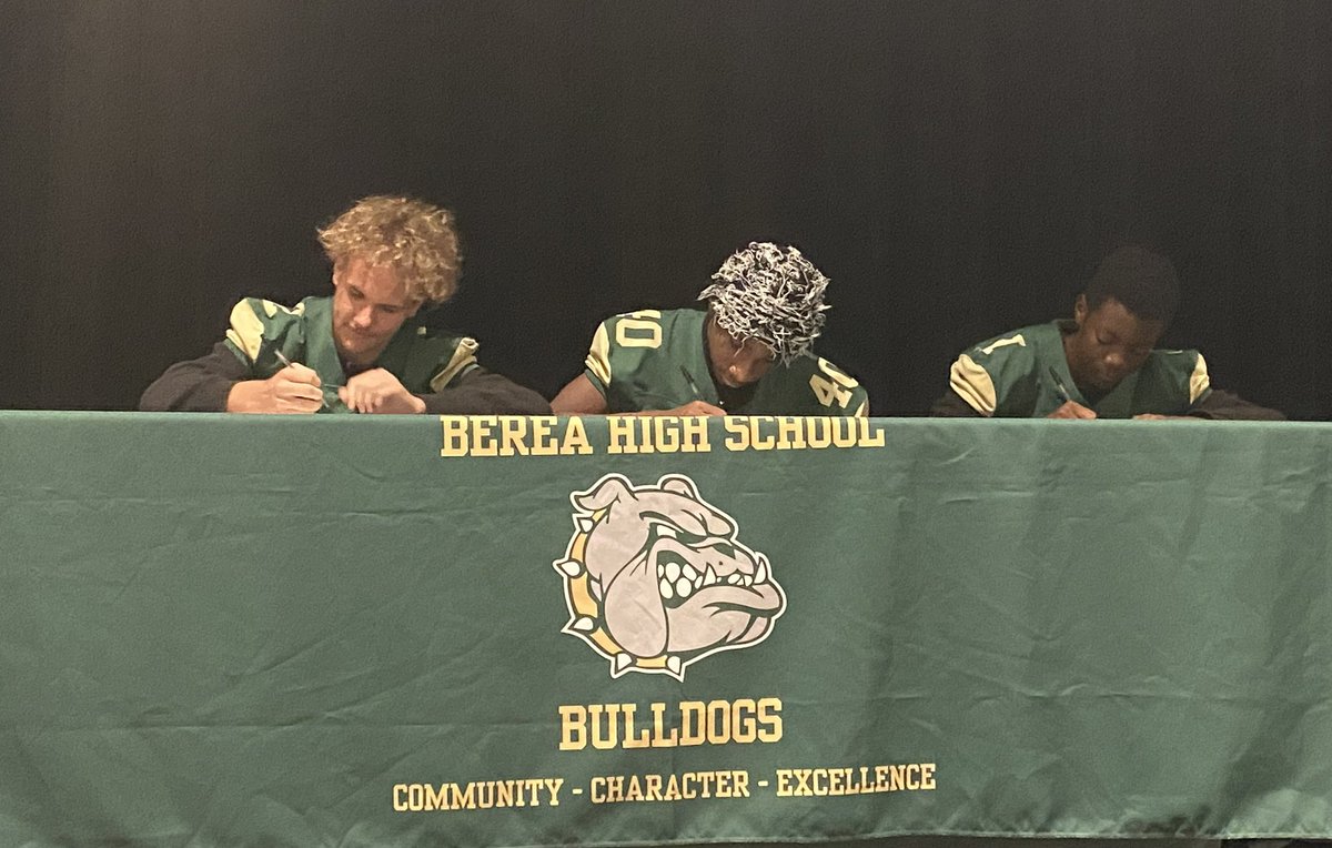 🏈 Berea Football 2️⃣9️⃣6️⃣1️⃣7️⃣ tweet media