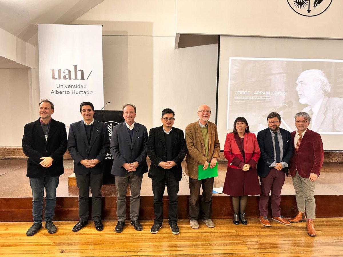 No había mejor instancia para homenajear a Jorge Larraín que el principal evento de la sociología chilena @sociochile24 . Hoy resaltamos al autor, al profesor y al fundador de instituciones, entre ellas @SociologiaUAH