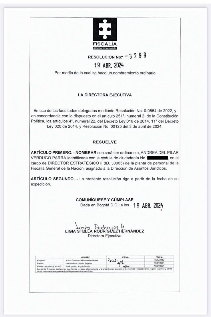 Unos salen y otros entran. 
Mientras el presidente Petro saca al secretario de Transparencia, Andrés Idárraga, por los escándalos en la Unidad de Gestión del Riesgo, se conoce que la fiscal Luz Adriana Camargo nombró a la esposa de Idarraga en un cargo directivo.